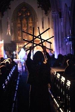 The star of Bethlehem, formed from the Butchers' swords